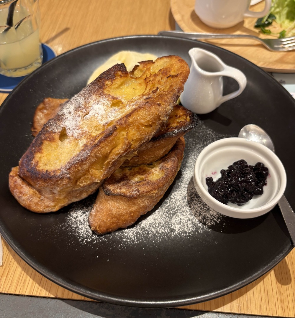French toast with blueberry jam